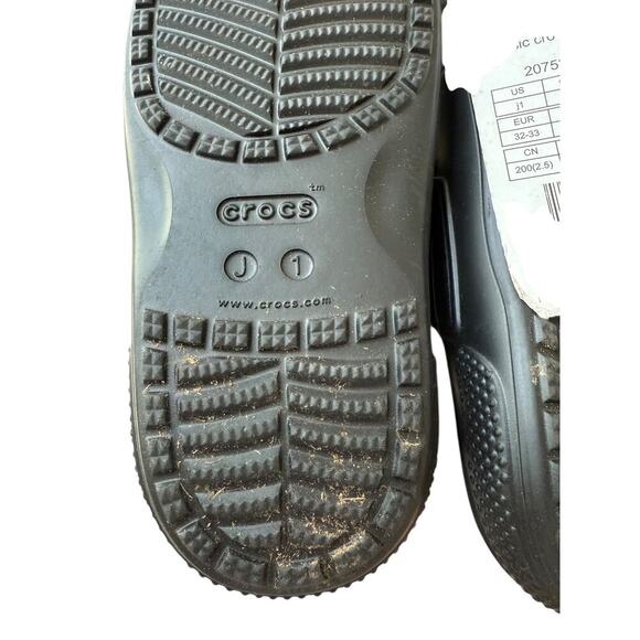 Crocs Kid's Black Classic Crocs Sandal Size 1 - Picture 8 of 8